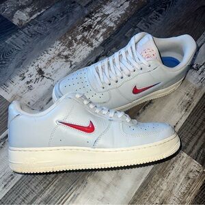 Nike Air Force 1 - Size 9